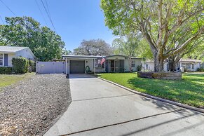 Pet-friendly Largo Escape w/ Fire Pit!