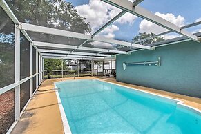 Relaxing Port Richey Getaway w/ Lanai & Pool!
