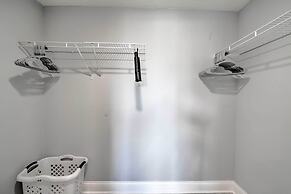 Relaxing Port Richey Getaway w/ Lanai & Pool!