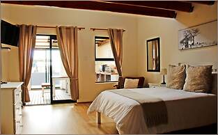 Tortoise Trail Lodge