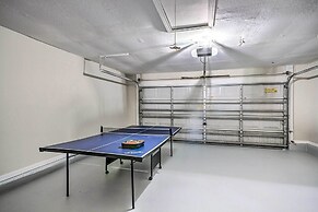 Navarre Home w/ Game Area + Screened-in Porch