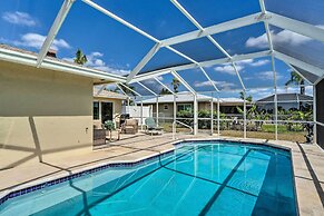 6 Mi to Dtwn Cape Coral: Home w/ Spacious Lanai!