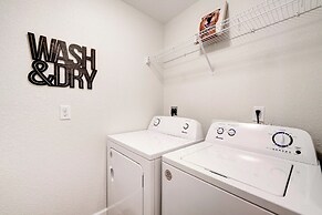 Golf & Pool Access: Pet-friendly Sebring Home!