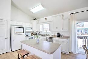 Pensacola Beach Home: 1 Block to Beach Access