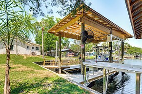 Crystal River Vacation Rental on Canal!