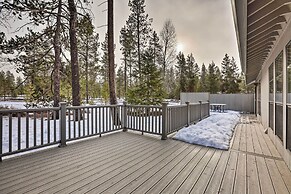 Modern Sunriver Home w/ Hot Tub: Ski, Hike & Bike!