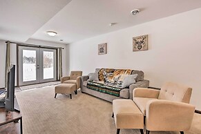 Family-friendly Lakefront Home With Deck!