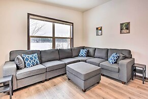 Family-friendly Lakefront Home With Deck!