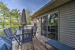 Family-friendly Lakefront Home With Deck!