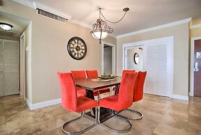 Ocean-view Balcony: Beachfront Hollywood Apt!