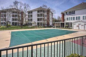 Branson Condo on Golf Course: Community Pool!