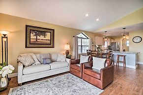 Branson Condo on Golf Course: Community Pool!