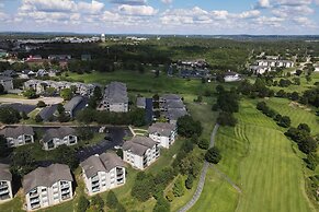 Branson Condo on Golf Course: Community Pool!