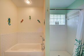 Game Room & Deck: Spacious Home in St James City