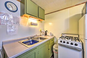 Stone Lake Cabin: Grill & Access to Fishing!