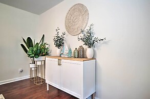 Updated Falmouth Family Home ~ 2 Mi to Beach!