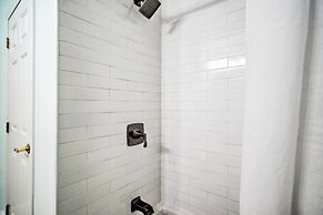 Updated Falmouth Family Home ~ 2 Mi to Beach!