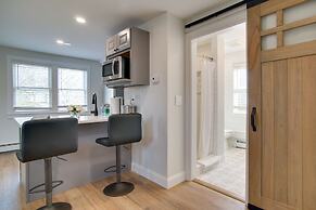Cozy Falmouth Studio ~ 2 Mi to Beach & Dining