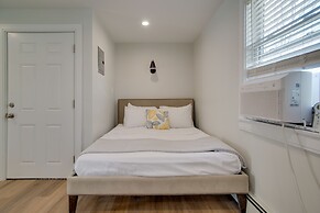 Cozy Falmouth Studio ~ 2 Mi to Beach & Dining