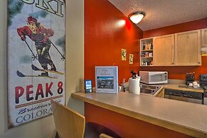 Main St Condo in Tannhauser With Balcony!