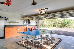 Pet-friendly Canyon Lake Cabin, 1 Mi to Water!