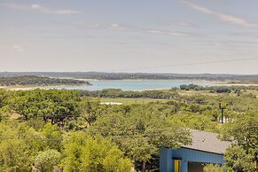 Pet-friendly Canyon Lake Cabin, 1 Mi to Water!