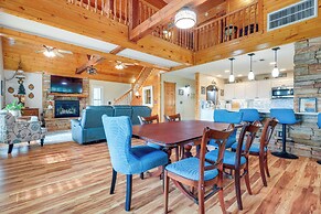 Pet-friendly Canyon Lake Cabin, 1 Mi to Water!