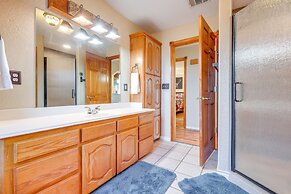 Pet-friendly Canyon Lake Cabin, 1 Mi to Water!