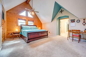 Pet-friendly Canyon Lake Cabin, 1 Mi to Water!