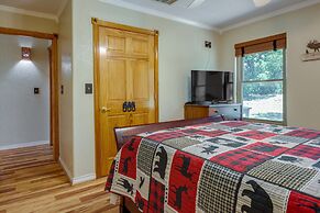 Pet-friendly Canyon Lake Cabin, 1 Mi to Water!