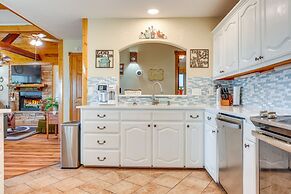Pet-friendly Canyon Lake Cabin, 1 Mi to Water!