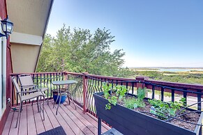 Pet-friendly Canyon Lake Cabin, 1 Mi to Water!