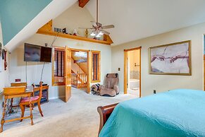 Pet-friendly Canyon Lake Cabin, 1 Mi to Water!