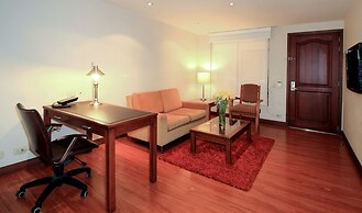 Hotel Windsor House Inn By GEH Suites