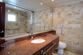 Hotel Windsor House Inn By GEH Suites