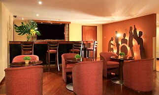 Hotel Windsor House Inn By GEH Suites