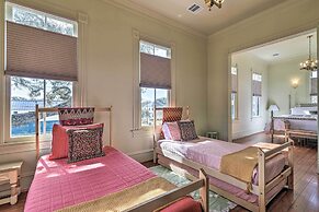 Stunning Historic Home < 4 Mi to Beaches!