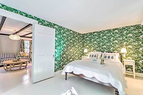 Walkable Dennis Cottage: 'the Blue Scallop'