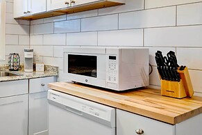 Cozy Ogden Cottage: 1 Mi to Downtown!