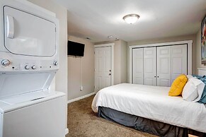 Cozy Ogden Cottage: 1 Mi to Downtown!