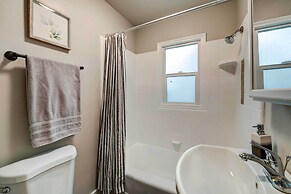 Cozy Ogden Cottage: 1 Mi to Downtown!