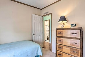 Steinhatchee Home w/ Boat Parking: 1 Mi to Marina