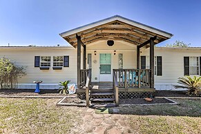 Steinhatchee Home w/ Boat Parking: 1 Mi to Marina