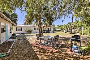 Steinhatchee Home w/ Boat Parking: 1 Mi to Marina