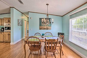 Steinhatchee Home w/ Boat Parking: 1 Mi to Marina