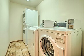 Contemporary Mountain Retreat - Walk to Slopes!