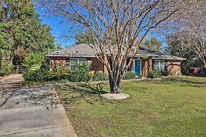 Sunshine State Escape: 3 Mi to Navarre Beach!