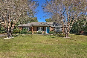 Sunshine State Escape: 3 Mi to Navarre Beach!