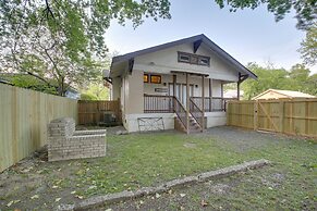 Walk to Dtwn Hot Springs: 'lazy Daze Bungalow'