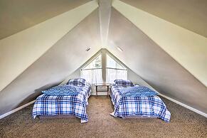 Oceanfront Cottage W/deck & Secluded Beach Access!